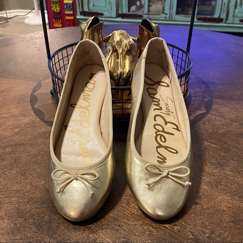 EUC Sam Edelman Gold Flats Sz 6